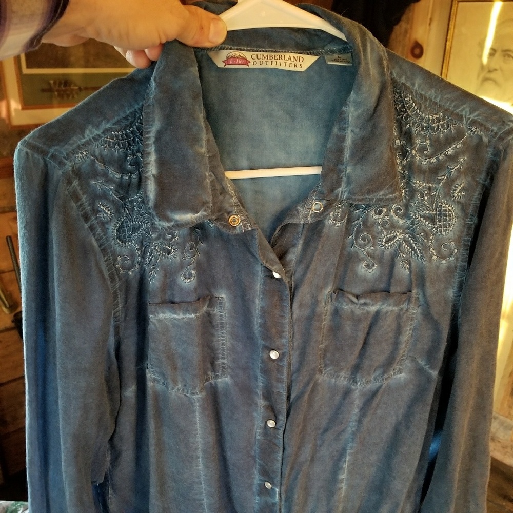 Women's Western Cumberland Outfitters Shirt